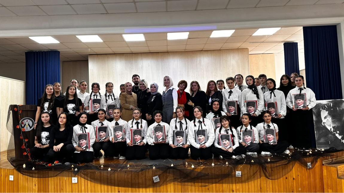 10 KASIM GAZİ MUSTAFA KEMAL ATATÜRK'Ü ANMA TÖRENİ